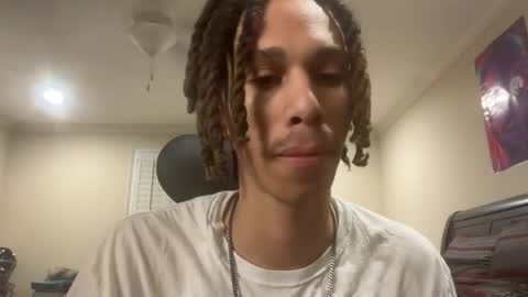 Snapshot of lightskin4you chatting on 7, 7, 2026 lightskin4you online show from 7, 7, 2026