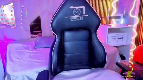 Snapshot of lihian_tay chatting on 19, 4, 2026 LIHIAN online show from 19, 4, 2026