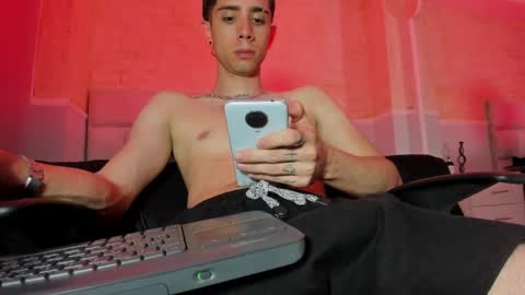 Snapshot of liiamhudson_ chatting on 16, 2, 2025 L I I A M online show from 16, 2, 2025