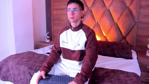 Snapshot of liiamhudson_ chatting on 24, 2, 2026 L I I A M online show from 24, 2, 2026