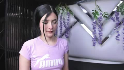 Snapshot of liinzy_rouse chatting on 10, 7, 2026 Brittany online show from 10, 7, 2026