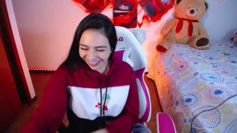 Snapshot of lika_little3 chatting on 28, 10, 2025 Liika online show from 28, 10, 2025