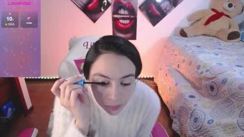 Snapshot of lika_little3 chatting on 5, 1, 2026 Liika online show from 5, 1, 2026