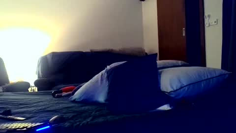 likthat121 online show from 22, 12, 2024