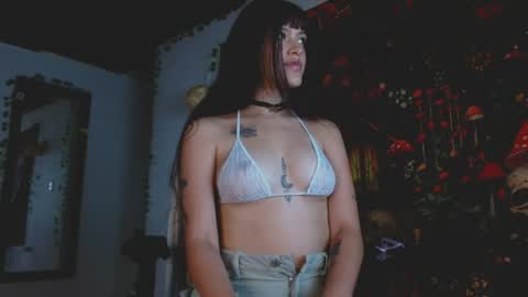 Snapshot of lil_angel7 chatting on 10, 6, 2026 lil angel7 online show from 10, 6, 2026