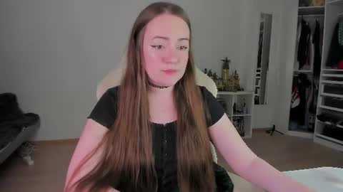 Snapshot of lil_happiness chatting on 11, 7, 2026 for free registration 3 online show from 11, 7, 2026