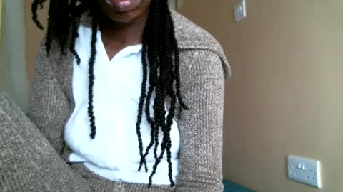 Snapshot of lil_paula chatting on 29, 5, 2026 serenity online show from 29, 5, 2026