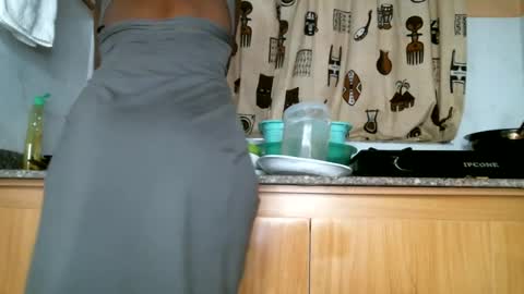 Snapshot of lil_paula chatting on 23, 6, 2026 serenity online show from 23, 6, 2026
