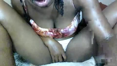 Snapshot of lil_paula chatting on 10, 7, 2026 serenity online show from 10, 7, 2026