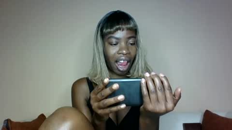 Snapshot of lil_paula chatting on 24, 7, 2026 serenity online show from 24, 7, 2026