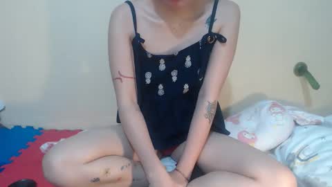 lil_sweetgirl4u online show from 30, 10, 2025