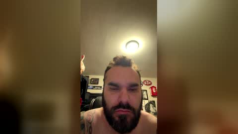 Snapshot of lil_tea_break_6996 chatting on 21, 3, 2026 t online show from 21, 3, 2026