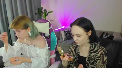 Lili online show from 7, 6, 2026