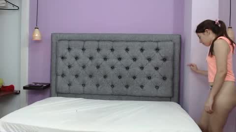 Lilasuni online show from 10, 12, 2024