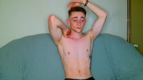 Snapshot of lilbearxxxx chatting on 4, 8, 2026 lilbearxxxx online show from 4, 8, 2026