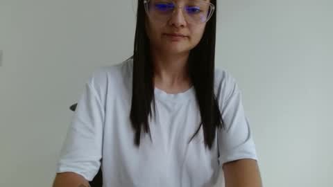 Valeri Villalobos  IG villa lobosvaleri online show from 4, 4, 2026