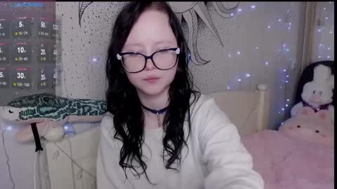 Nika and Lori online show from 6, 1, 2025