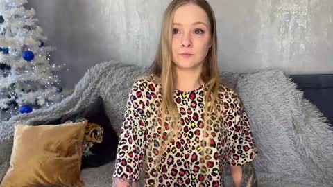 Lili online show from 4, 2, 2026