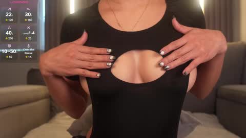 lili online show from 24, 10, 2025