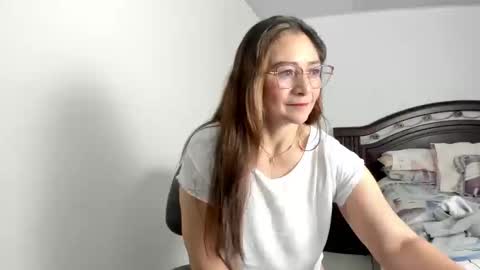 liliamilf online show from 15, 1, 2025