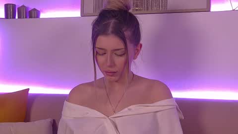 Mia online show from 27, 1, 2025