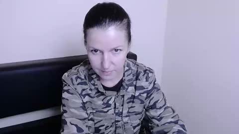 Snapshot of liliamflemi_ chatting on 10, 9, 2025 Lili online show from 10, 9, 2025