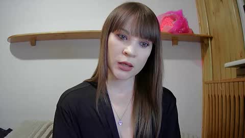 Lili online show from 6, 2, 2026