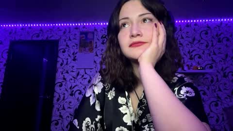 Lili online show from 11, 11, 2025