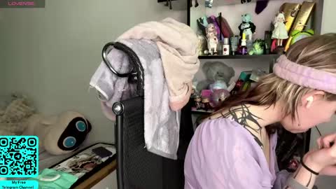 Snapshot of liliandaniels chatting on 6, 6, 2026 Lilian online show from 6, 6, 2026