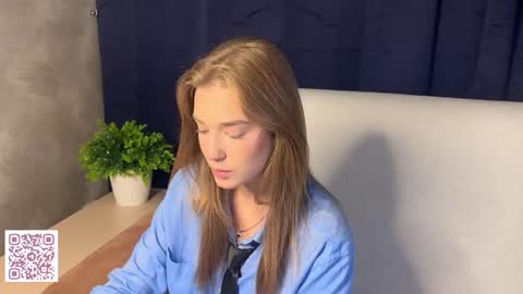Snapshot of lilianlees chatting on 7, 10, 2025 LilianLees online show from 7, 10, 2025