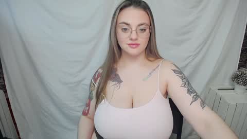 Lilia online show from 6, 2, 2025