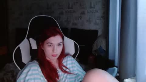 liliawoolf online show from 4, 3, 2025