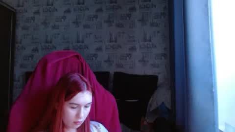 liliawoolf online show from 8, 3, 2025