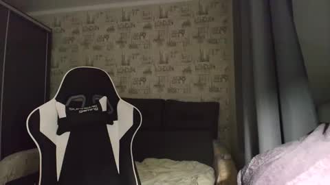 liliawoolf online show from 2, 12, 2025