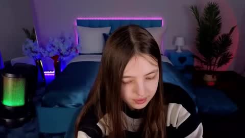 Lili Bakery online show from 3, 2, 2026