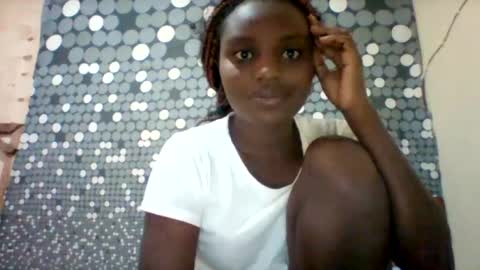 Snapshot of liligal chatting on 18, 6, 2026 liligal online show from 18, 6, 2026