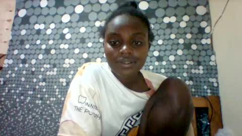 Snapshot of liligal chatting on 24, 6, 2026 liligal online show from 24, 6, 2026