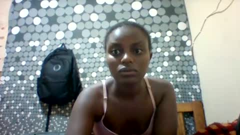 Snapshot of liligal chatting on 5, 7, 2026 liligal online show from 5, 7, 2026