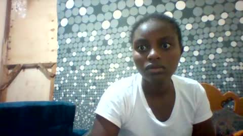 Snapshot of liligal chatting on 8, 7, 2026 liligal online show from 8, 7, 2026