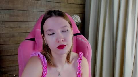 LiliLinn online show from 20, 12, 2025