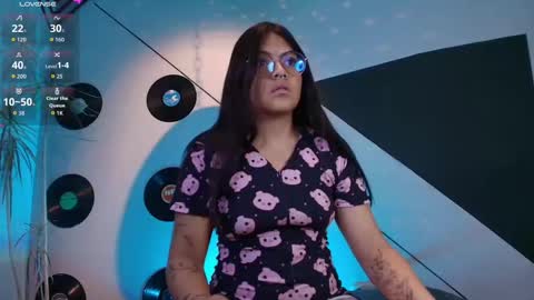 Lilith and Khloe  online show from 30, 9, 2025