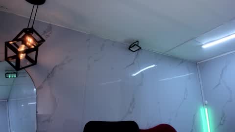 lilith cooper20 online show from 11, 3, 2026