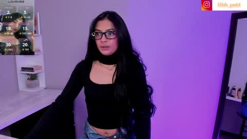 Lili petit  online show from 9, 6, 2026