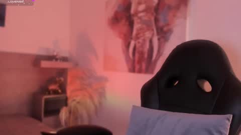 lilith_sage_ online show from 19, 2, 2025