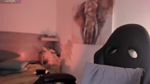 lilith_sage_ online show from 28, 2, 2025