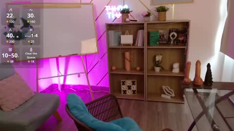 LILITH 200 LIKES   Thursday Clown Costume M online show from 8, 2, 2025