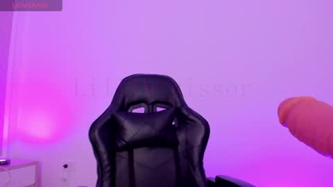 L I L I  online show from 13, 4, 2026