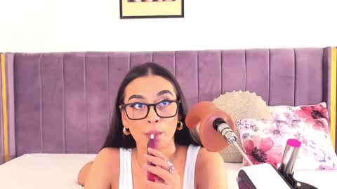 Lily online show from 8, 3, 2025