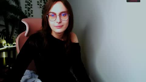 lilithiscute online show from 18, 10, 2025