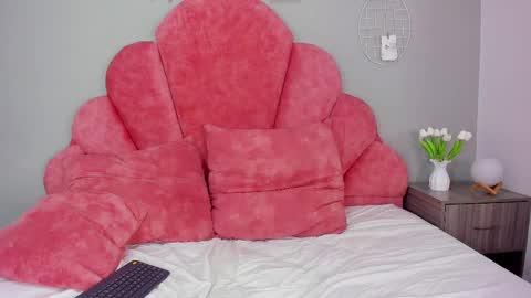 lilithsmith__ online show from 4, 3, 2025